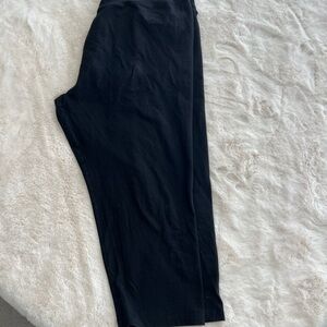 Women's Black Capris